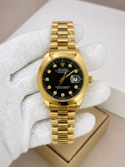 Gold Chain Black Smooth  dial Style Men’s Wrist Watch – Simple & Elegant Strap