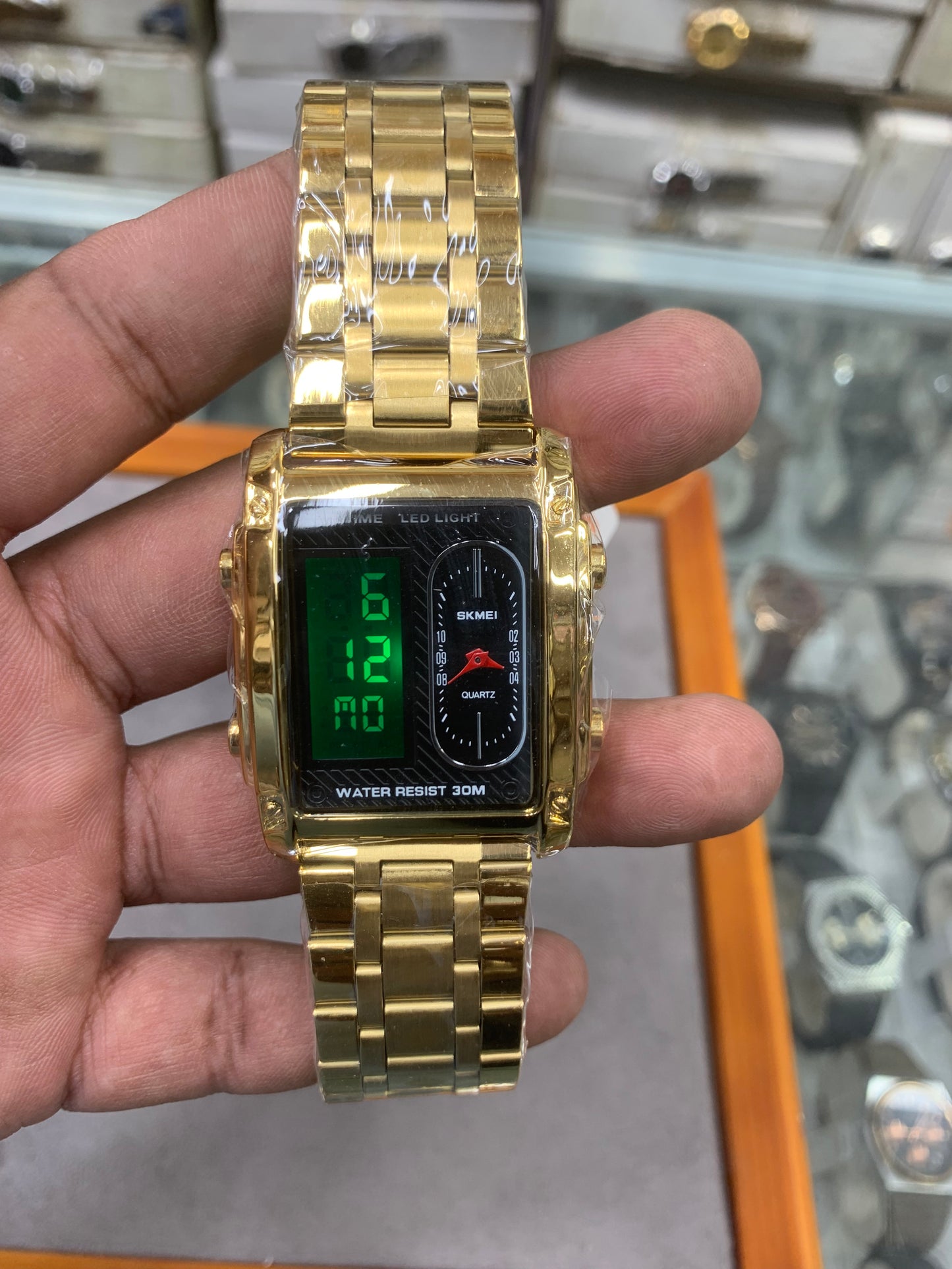 Skmei Digital and analog  Watch Gold chain Watch Date Style Watch – Elegant Diamond Markers & Stainless Steel Band